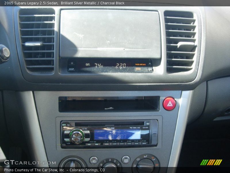 Brilliant Silver Metallic / Charcoal Black 2005 Subaru Legacy 2.5i Sedan