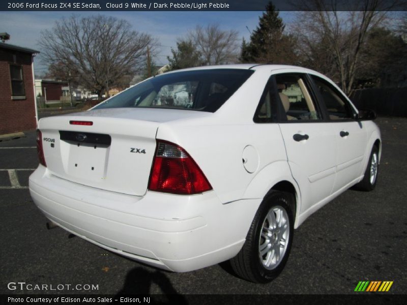 Cloud 9 White / Dark Pebble/Light Pebble 2006 Ford Focus ZX4 SE Sedan