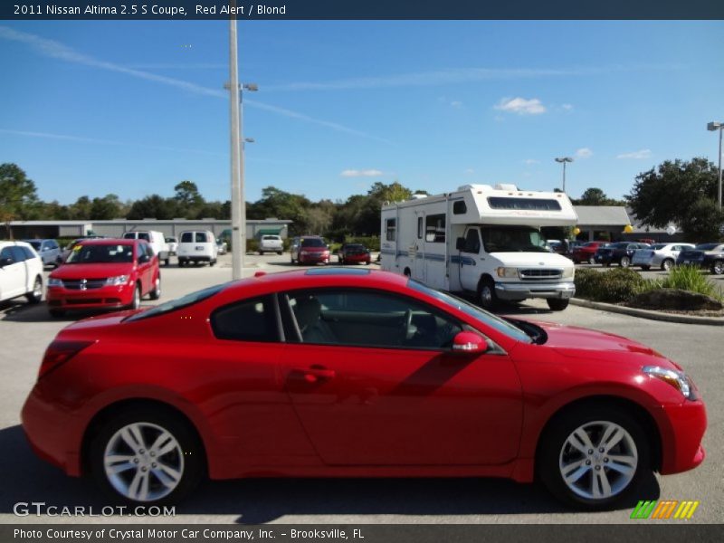 Red Alert / Blond 2011 Nissan Altima 2.5 S Coupe