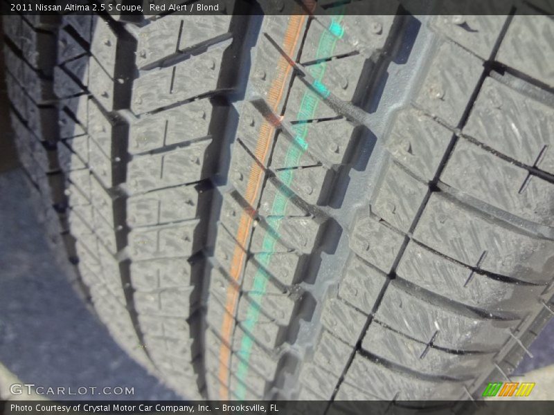 Red Alert / Blond 2011 Nissan Altima 2.5 S Coupe