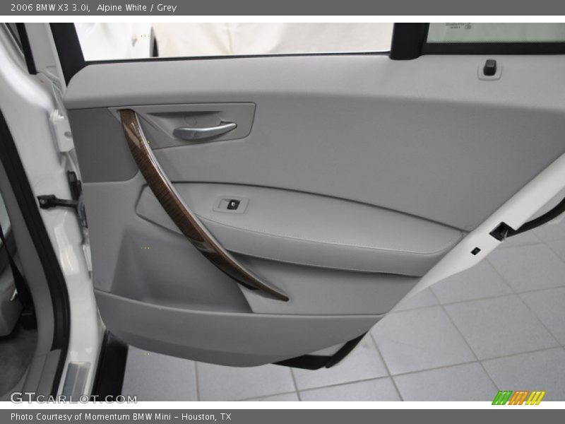 Alpine White / Grey 2006 BMW X3 3.0i