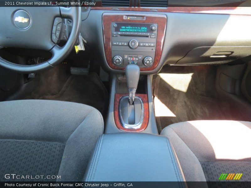 Summit White / Ebony 2011 Chevrolet Impala LT