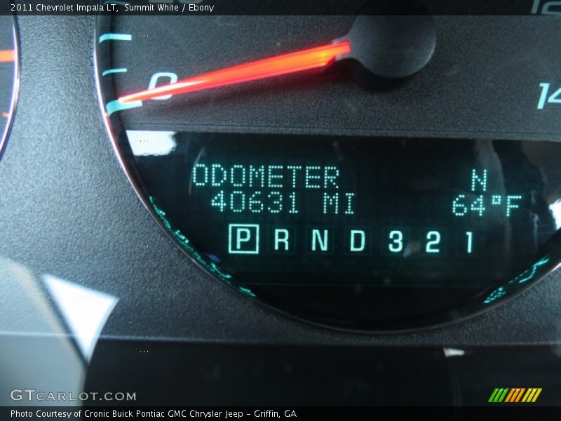 Summit White / Ebony 2011 Chevrolet Impala LT