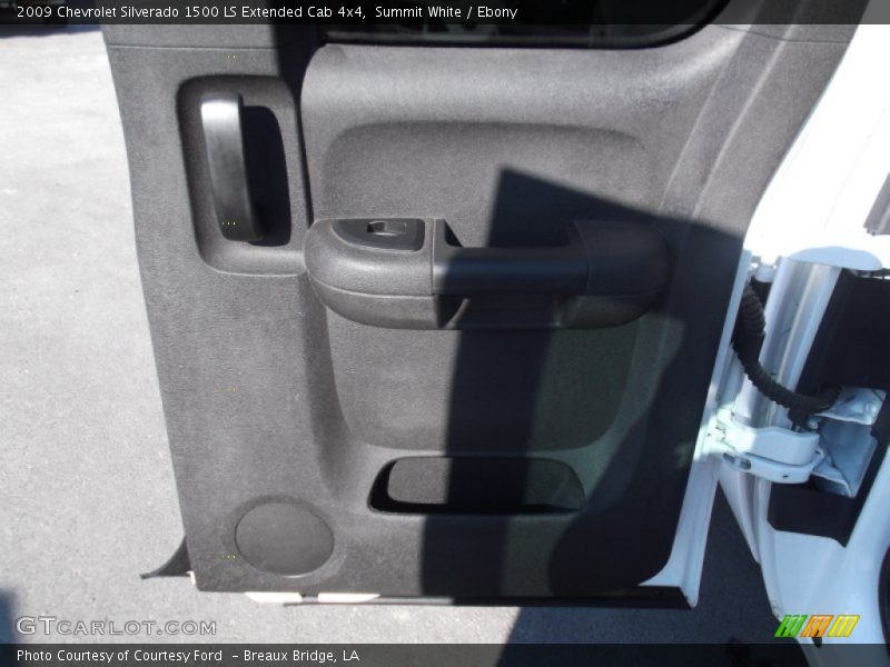 Summit White / Ebony 2009 Chevrolet Silverado 1500 LS Extended Cab 4x4