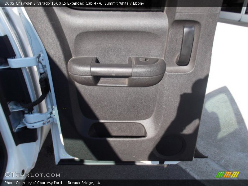 Summit White / Ebony 2009 Chevrolet Silverado 1500 LS Extended Cab 4x4