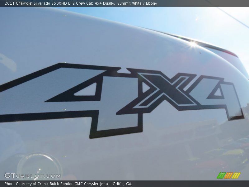 Summit White / Ebony 2011 Chevrolet Silverado 3500HD LTZ Crew Cab 4x4 Dually
