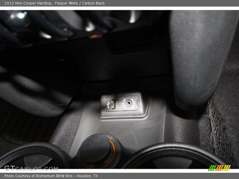 Pepper White / Carbon Black 2013 Mini Cooper Hardtop