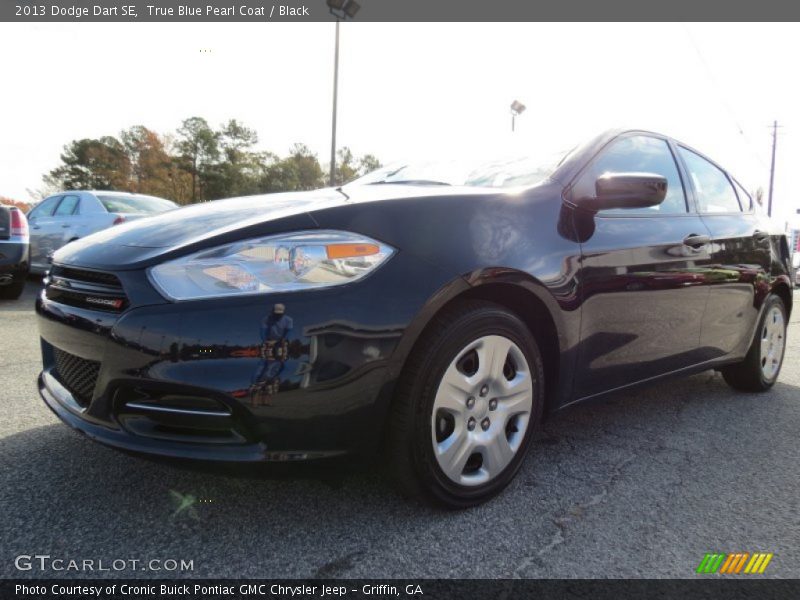 True Blue Pearl Coat / Black 2013 Dodge Dart SE