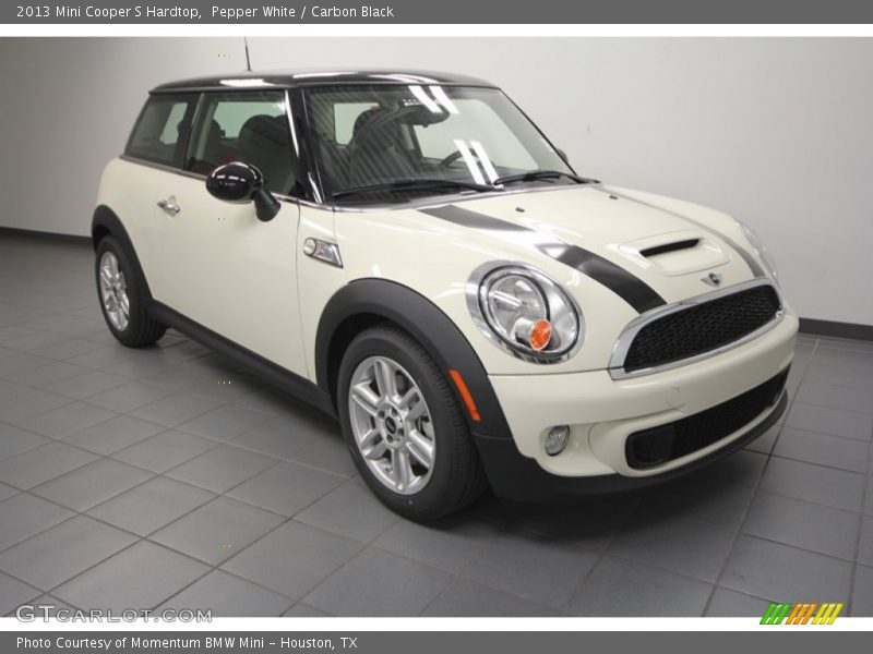 Pepper White / Carbon Black 2013 Mini Cooper S Hardtop