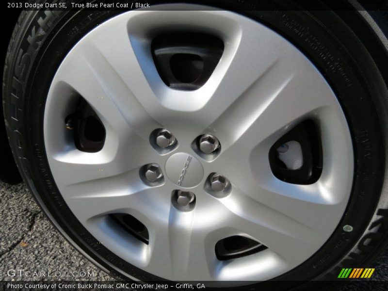 True Blue Pearl Coat / Black 2013 Dodge Dart SE