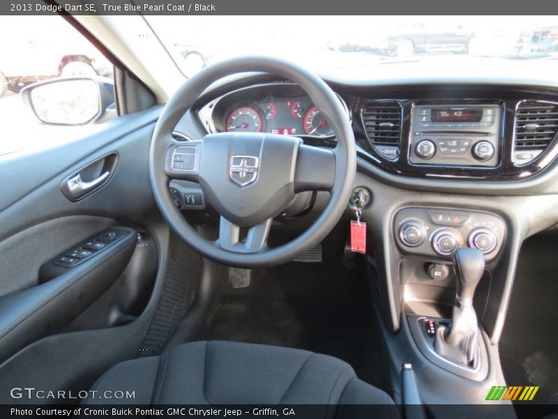 True Blue Pearl Coat / Black 2013 Dodge Dart SE