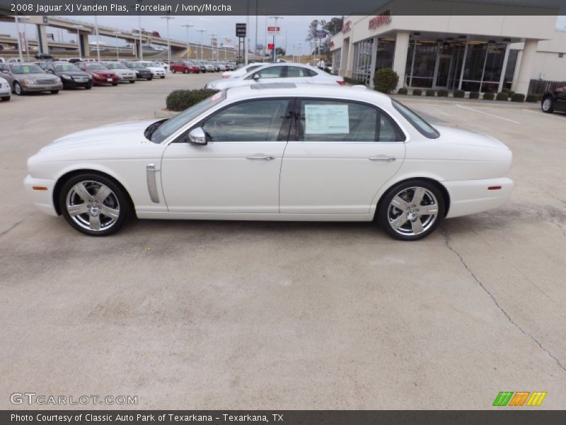 Porcelain / Ivory/Mocha 2008 Jaguar XJ Vanden Plas