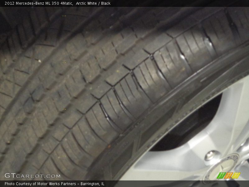 Arctic White / Black 2012 Mercedes-Benz ML 350 4Matic