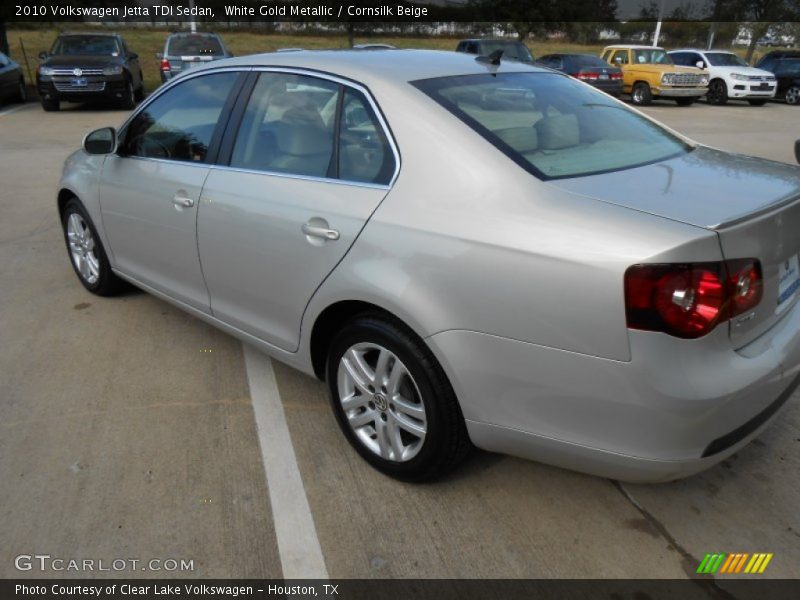 White Gold Metallic / Cornsilk Beige 2010 Volkswagen Jetta TDI Sedan