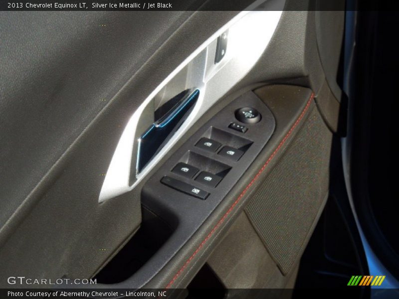 Silver Ice Metallic / Jet Black 2013 Chevrolet Equinox LT
