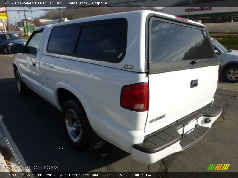 Summit White / Graphite 2002 Chevrolet S10 Regular Cab