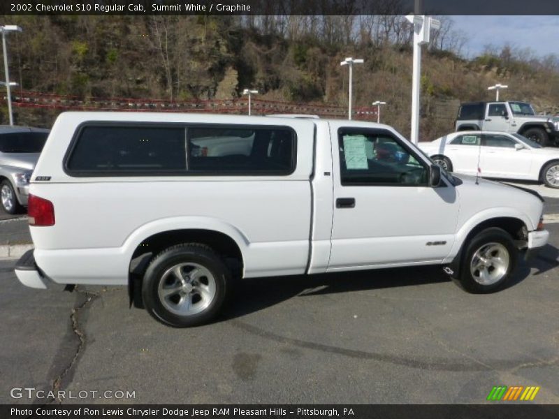 Summit White / Graphite 2002 Chevrolet S10 Regular Cab