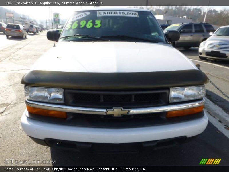 Summit White / Graphite 2002 Chevrolet S10 Regular Cab