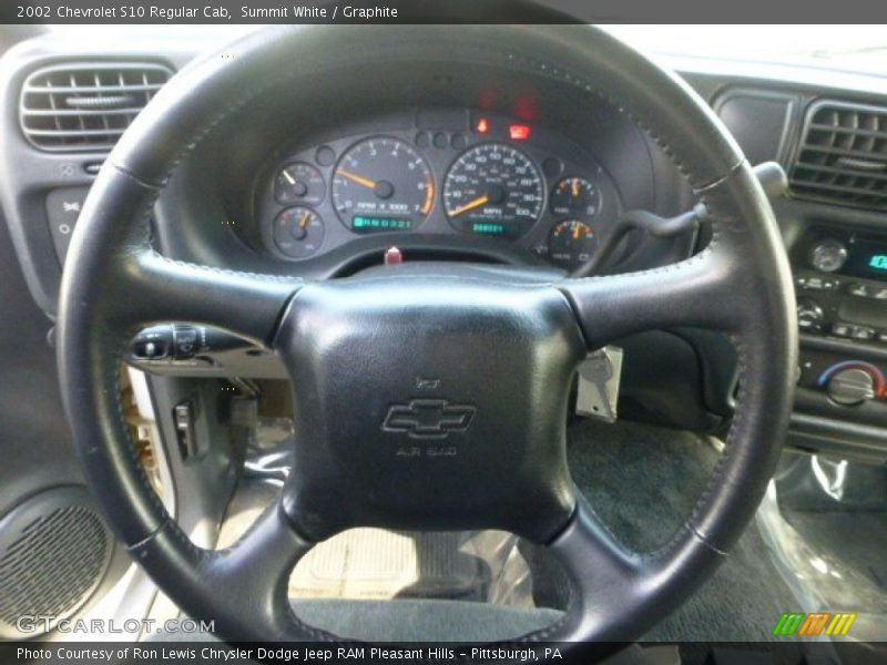 Summit White / Graphite 2002 Chevrolet S10 Regular Cab