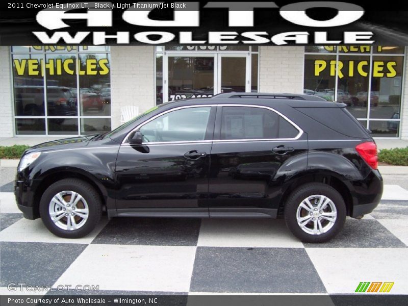 Black / Light Titanium/Jet Black 2011 Chevrolet Equinox LT