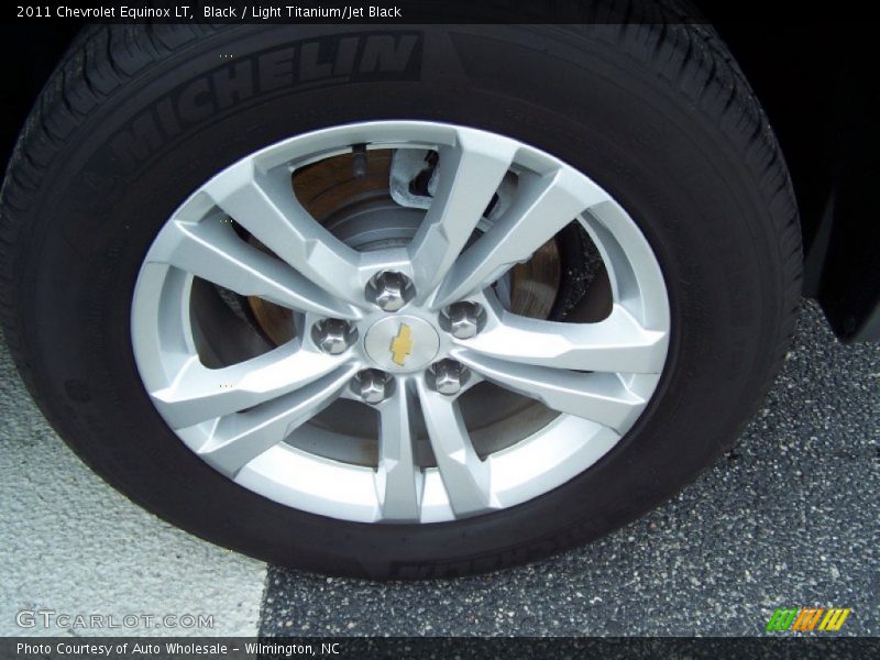 Black / Light Titanium/Jet Black 2011 Chevrolet Equinox LT
