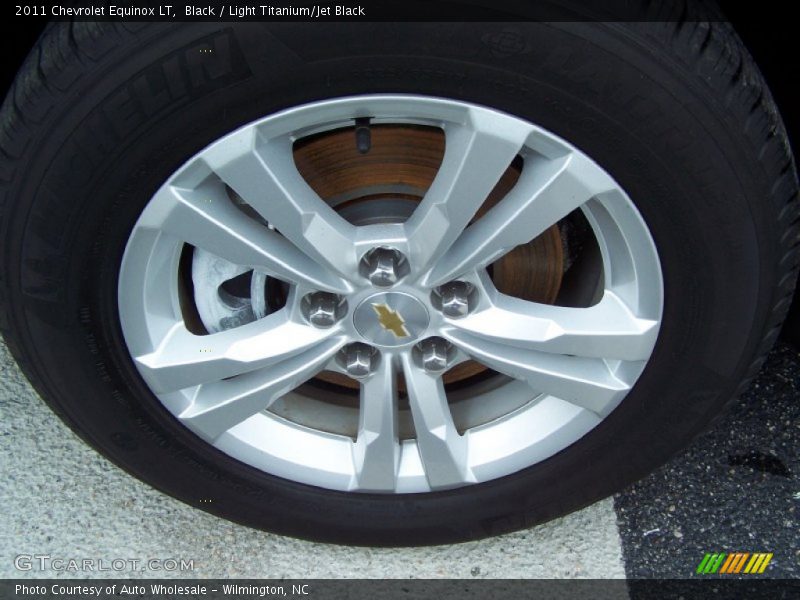 Black / Light Titanium/Jet Black 2011 Chevrolet Equinox LT