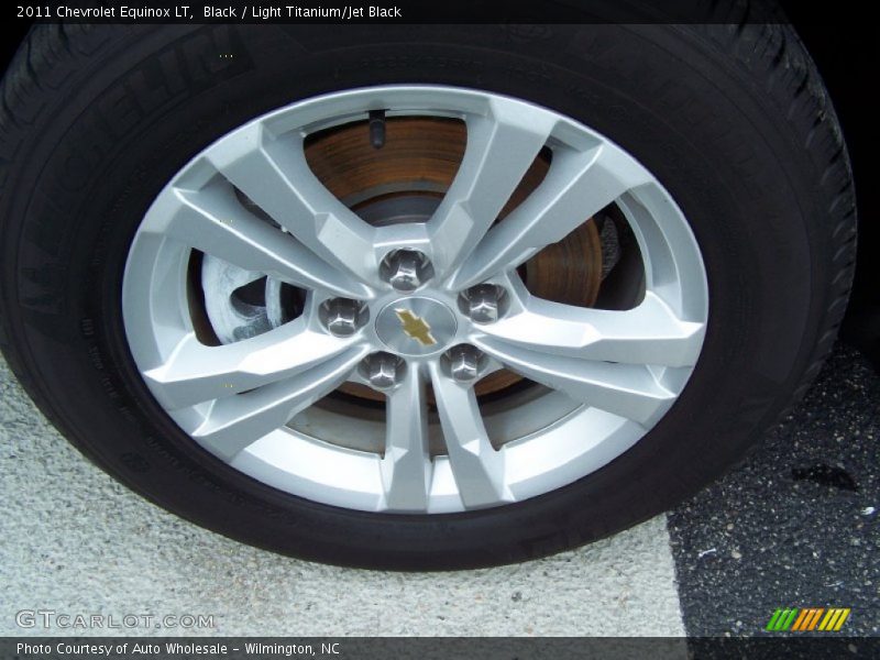 Black / Light Titanium/Jet Black 2011 Chevrolet Equinox LT