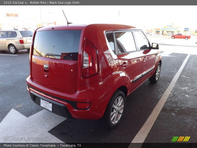 Molten Red / Black Soul Logo Cloth 2013 Kia Soul +