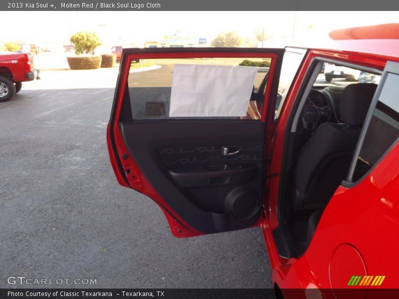 Molten Red / Black Soul Logo Cloth 2013 Kia Soul +