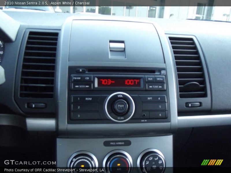 Aspen White / Charcoal 2010 Nissan Sentra 2.0 S