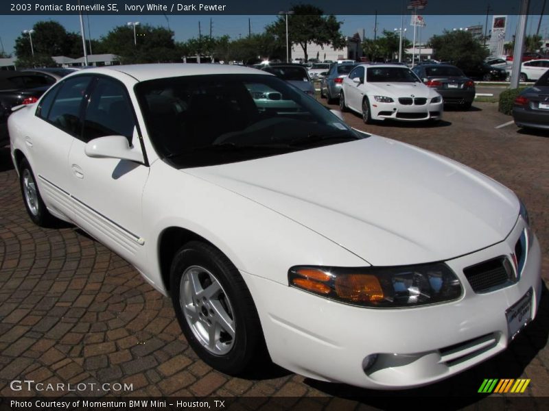 Ivory White / Dark Pewter 2003 Pontiac Bonneville SE