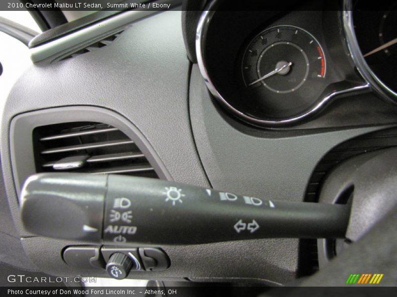 Summit White / Ebony 2010 Chevrolet Malibu LT Sedan