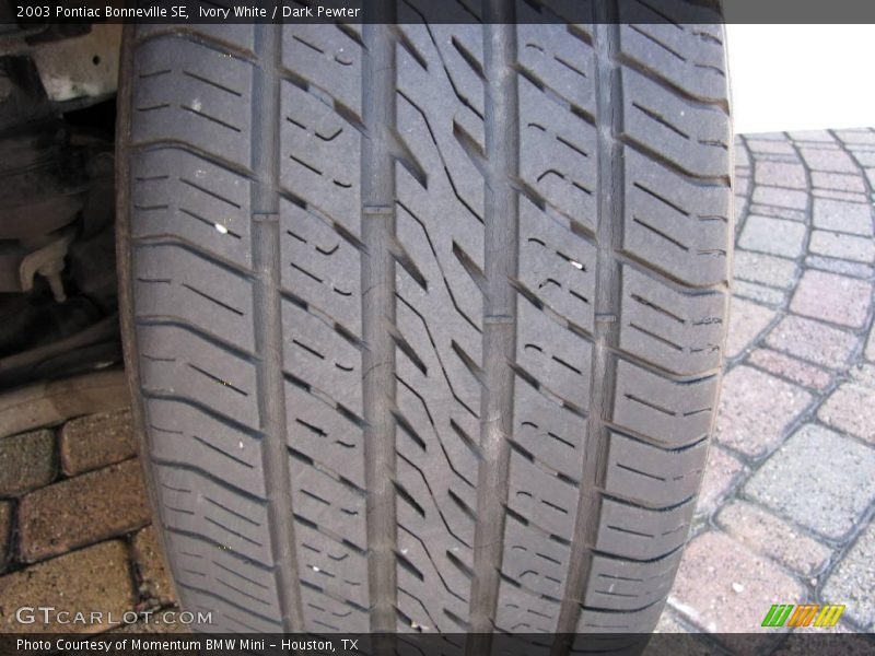 Ivory White / Dark Pewter 2003 Pontiac Bonneville SE