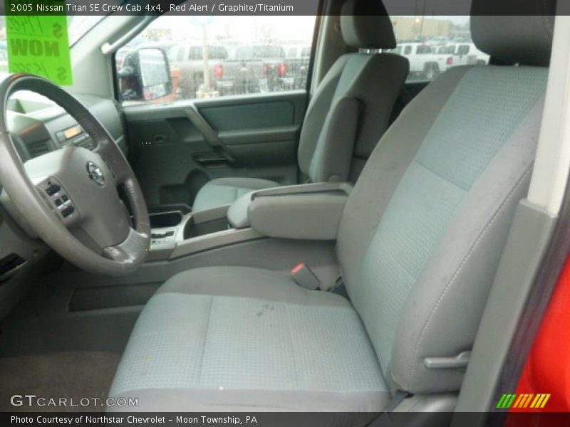 Red Alert / Graphite/Titanium 2005 Nissan Titan SE Crew Cab 4x4