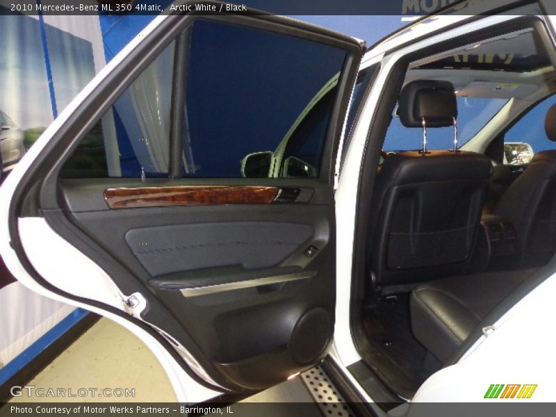 Arctic White / Black 2010 Mercedes-Benz ML 350 4Matic