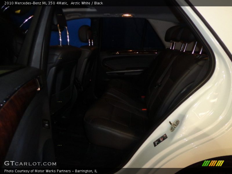 Arctic White / Black 2010 Mercedes-Benz ML 350 4Matic