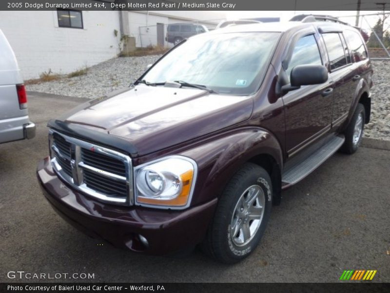 Front 3/4 View of 2005 Durango Limited 4x4