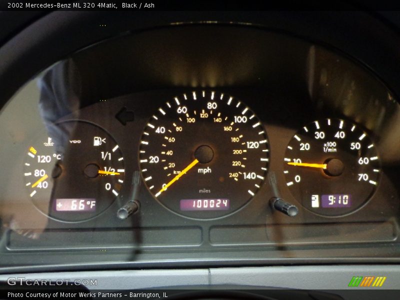 Black / Ash 2002 Mercedes-Benz ML 320 4Matic