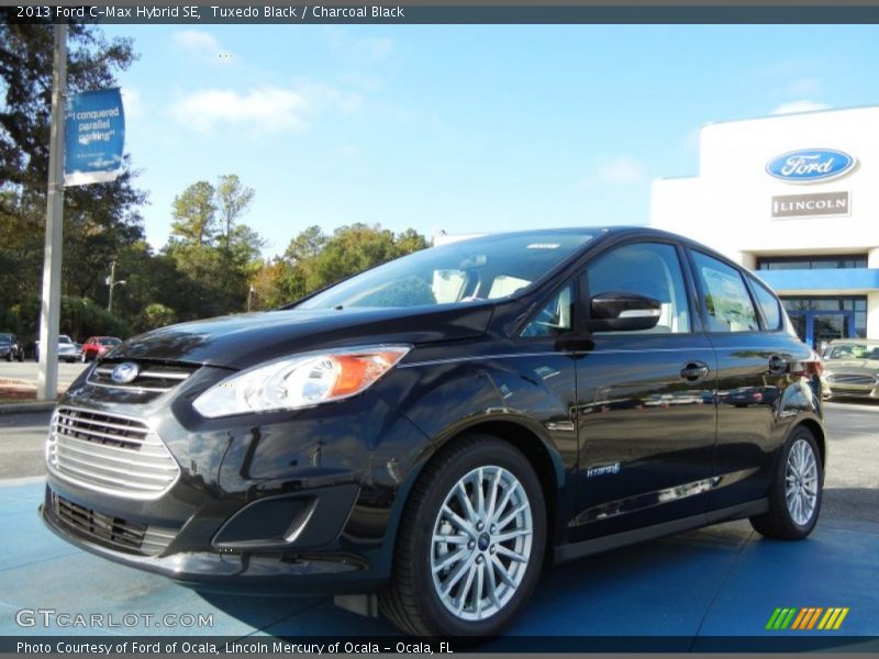 Front 3/4 View of 2013 C-Max Hybrid SE