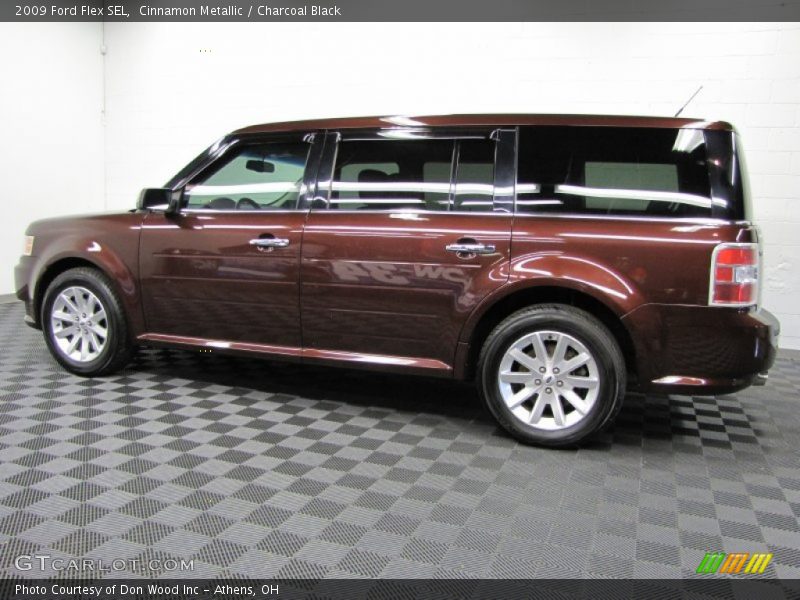 Cinnamon Metallic / Charcoal Black 2009 Ford Flex SEL