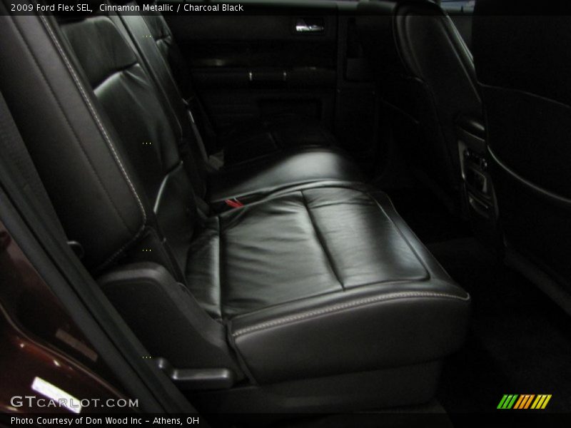 Cinnamon Metallic / Charcoal Black 2009 Ford Flex SEL