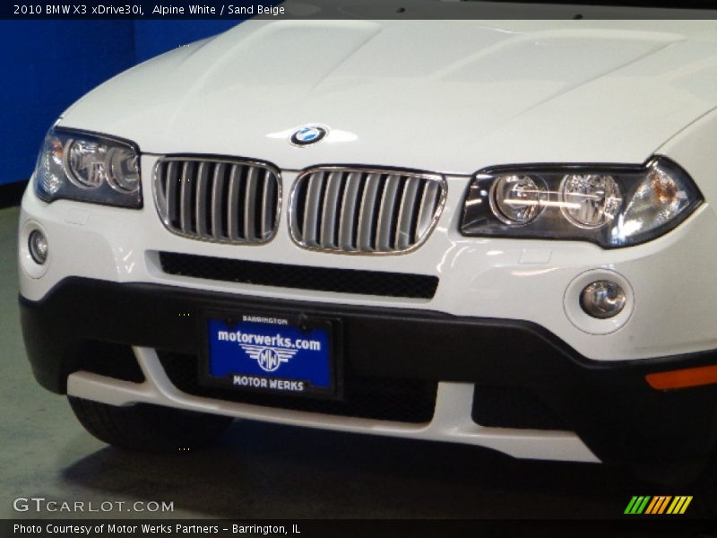 Alpine White / Sand Beige 2010 BMW X3 xDrive30i