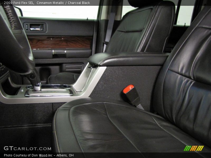 Cinnamon Metallic / Charcoal Black 2009 Ford Flex SEL