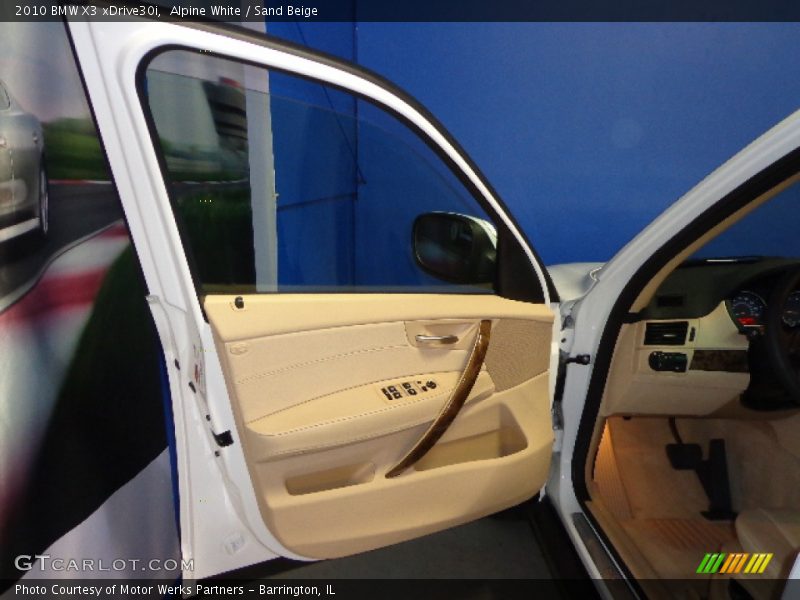 Alpine White / Sand Beige 2010 BMW X3 xDrive30i