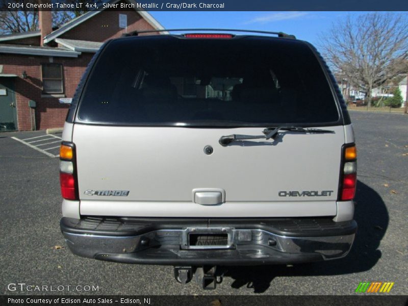 Silver Birch Metallic / Gray/Dark Charcoal 2004 Chevrolet Tahoe LT 4x4