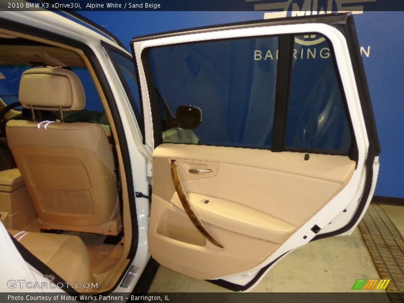 Alpine White / Sand Beige 2010 BMW X3 xDrive30i