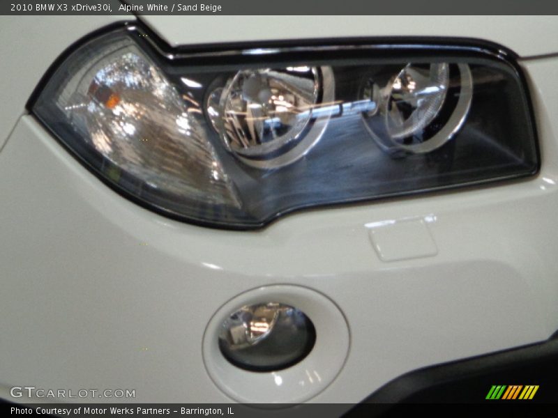 Alpine White / Sand Beige 2010 BMW X3 xDrive30i