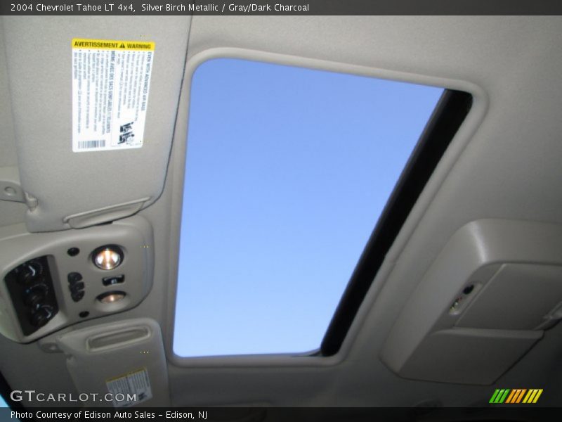 Sunroof of 2004 Tahoe LT 4x4
