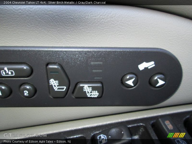 Controls of 2004 Tahoe LT 4x4