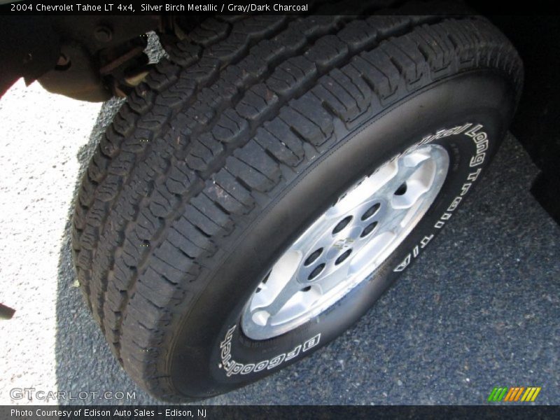Silver Birch Metallic / Gray/Dark Charcoal 2004 Chevrolet Tahoe LT 4x4